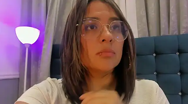 Snapshot of Pandoracherry chatting on March 2025 06:05:01 AM Pandoracherry online show from March 2025 06:05:01 AM