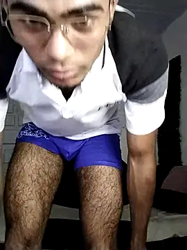 Snapshot of alessandro_2005 chatting on December 2024 11:18:02 PM alessandro 2005 online show from December 2024 11:18:02 PM