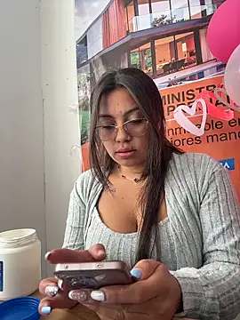 Snapshot of LIZ-06_ chatting on February 2026 01:29:02 PM LIZ-06 online show from February 2026 01:29:02 PM