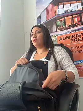 Snapshot of LIZ-06_ chatting on February 2026 01:29:02 PM LIZ-06 online show from February 2026 01:29:02 PM