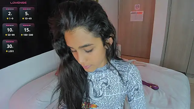 Ambeer Rousess online show from March 2025 11:57:02 PM