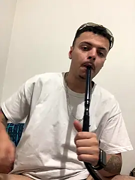 Snapshot of alexxng chatting on December 2024 09:00:01 PM alexxng online show from December 2024 09:00:01 PM