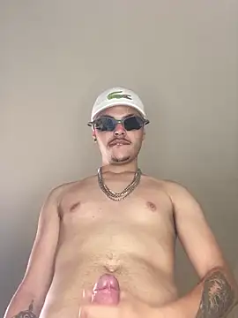 Snapshot of alexxng chatting on December 2024 05:55:02 PM alexxng online show from December 2024 05:55:02 PM