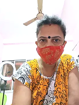 Snapshot of Cute-manisha chatting on February 2025 01:41:01 AM Cute-manisha online show from February 2025 01:41:01 AM