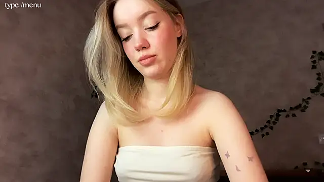 cutiemia0 online show from April 2026 05:40:02 AM