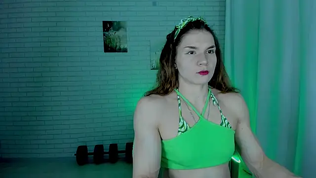 Lisa Ray online show from December 2025 09:45:02 PM