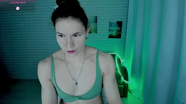 Lisa Ray online show from March 2026 02:45:02 AM