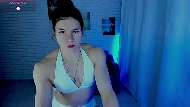 Lisa Ray online show from June 2026 09:30:02 PM
