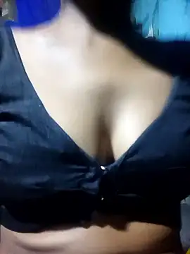 Snapshot of Kajal__Mehra chatting on June 2026 04:33:02 PM Kajal Mehra online show from June 2026 04:33:02 PM