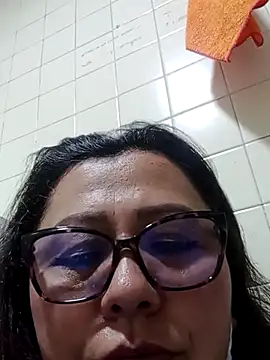 Darly Gomez online show from December 2024 02:30:02 AM