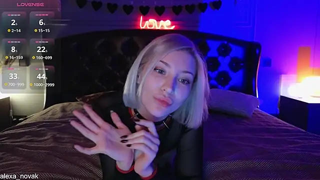 alexa novak online show from February 2025 01:47:02 AM