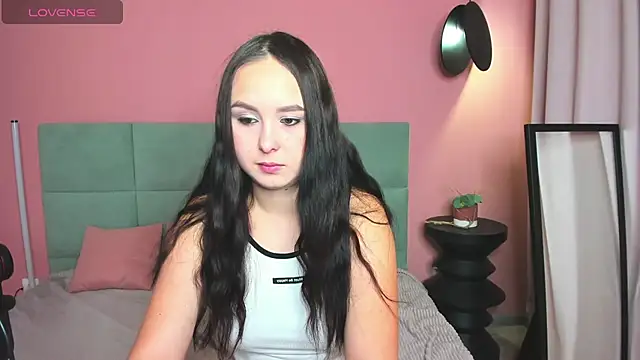 BeatriceReeves online show from November 2025 01:04:02 AM