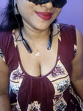 Snapshot of Sexy_Mona_Bhabhi chatting on October 2025 06:31:01 PM Sexy Mona Bhabhi online show from October 2025 06:31:01 PM