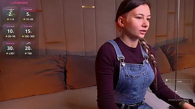 Ishtar Divine online show from September 2025 09:11:02 AM