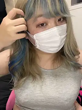 YUNA-yuna online show from December 2024 03:42:02 PM