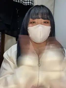 YUNA-yuna online show from January 2025 03:34:02 PM