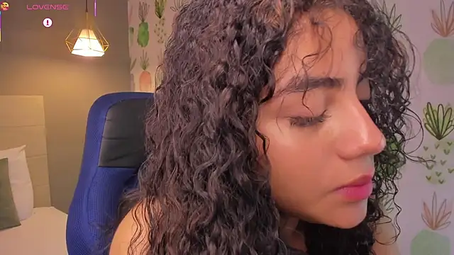 yaya23x online show from November 2025 02:07:02 PM