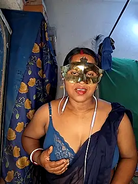 Snapshot of Real_Desi_Couple chatting on April 2026 05:34:01 PM Real Desi Couple online show from April 2026 05:34:01 PM