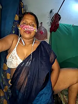 Snapshot of Real_Desi_Couple chatting on April 2026 05:39:02 PM Real Desi Couple online show from April 2026 05:39:02 PM