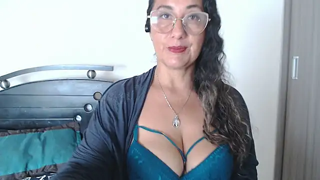 naugthyshanoon online show from January 2025 05:41:01 PM