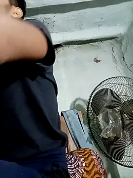 Roni1028 online show from December 2024 06:13:01 PM