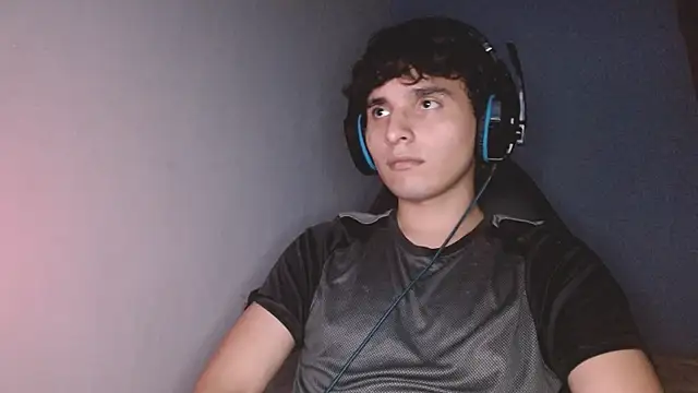 Charley quin online show from October 2025 03:07:01 AM