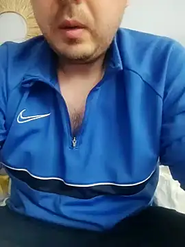 Snapshot of CuteMan33 chatting on October 2025 10:23:02 PM CuteMan33 online show from October 2025 10:23:02 PM