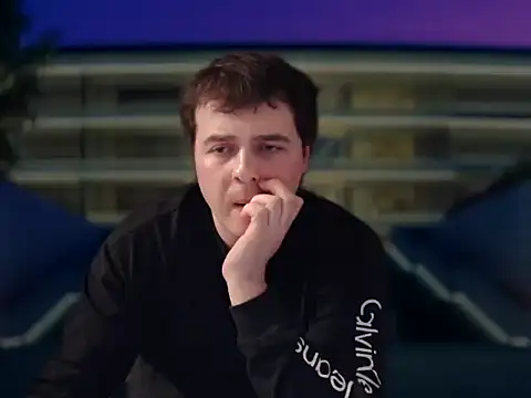 Snapshot of CuteMan33 chatting on December 2025 11:32:02 PM CuteMan33 online show from December 2025 11:32:02 PM