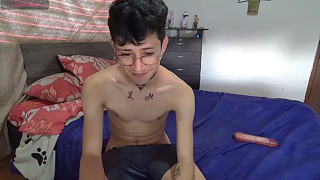 Snapshot of Sweet_c4mer0n chatting on October 2025 05:46:02 PM Sweet c4mer0n online show from October 2025 05:46:02 PM