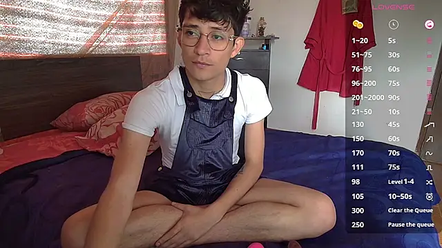 Snapshot of Sweet_c4mer0n chatting on October 2025 04:30:02 PM Sweet c4mer0n online show from October 2025 04:30:02 PM