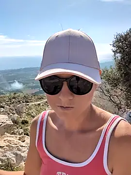 Samira-Summer online show from November 2025 09:54:02 AM