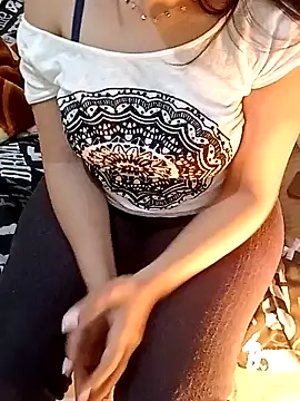 Snapshot of ShadiaStar chatting on January 2025 02:51:02 PM ShadiaStar online show from January 2025 02:51:02 PM