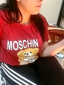 Snapshot of ShadiaStar chatting on March 2025 03:21:02 AM ShadiaStar online show from March 2025 03:21:02 AM