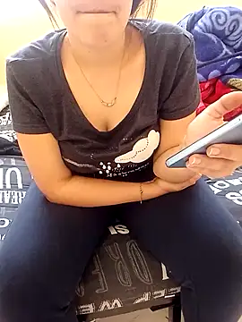 ShadiaStar online show from November 2025 03:34:01 PM