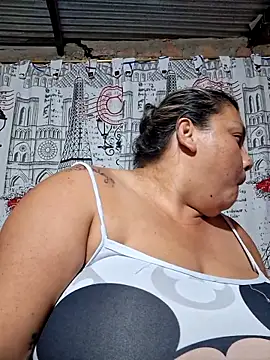 chubby sexy big tits online show from October 2025 12:11:01 AM