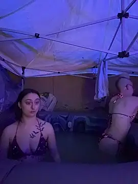 Snapshot of Stonermama666420 chatting on February 2026 04:55:02 AM Stonermama666420 online show from February 2026 04:55:02 AM