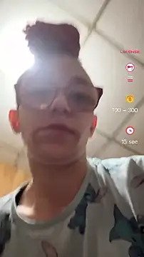 Snapshot of Stonermama666420 chatting on February 2026 06:58:01 PM Stonermama666420 online show from February 2026 06:58:01 PM