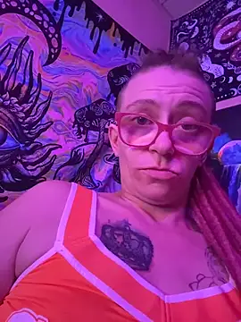 Snapshot of Stonermama666420 chatting on February 2026 04:31:01 AM Stonermama666420 online show from February 2026 04:31:01 AM