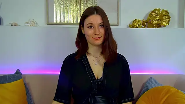 VictoriaArdern online show from October 2025 07:09:02 AM