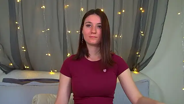 VictoriaArdern online show from November 2025 06:30:02 AM