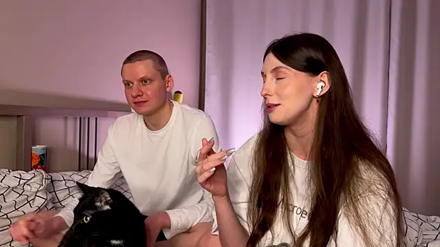 eternal dream  online show from December 2024 07:32:01 PM