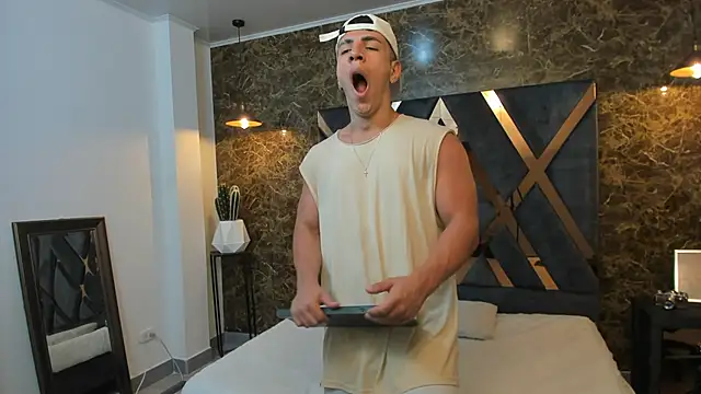 Flynn Riider online show from March 2025 11:51:01 AM