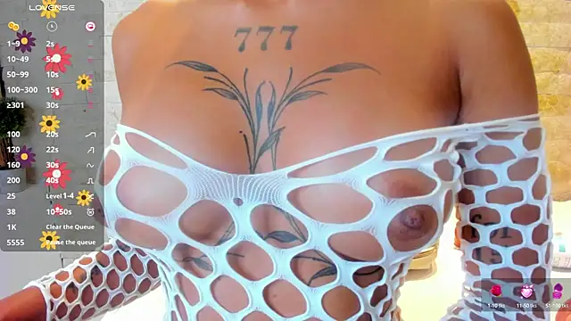 mia roldan  online show from February 2025 10:53:01 PM