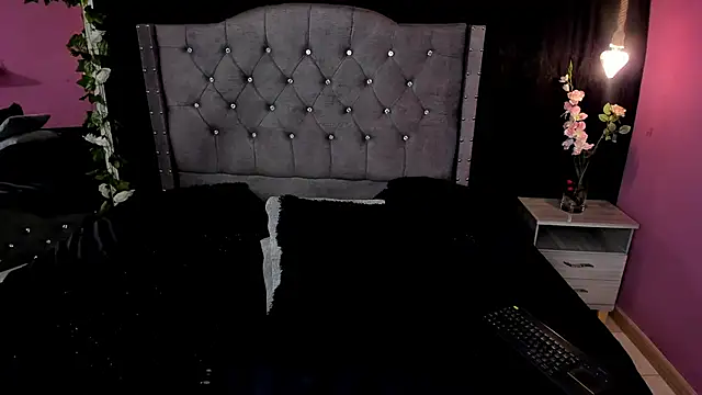 slutty venus online show from February 2025 10:26:01 AM