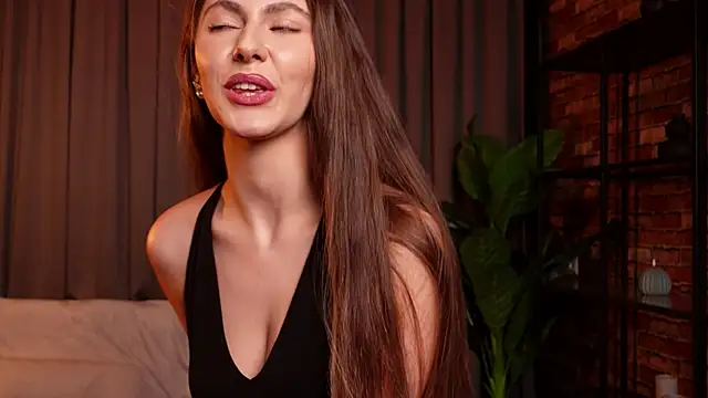 MuseSolis online show from January 2025 03:57:02 AM