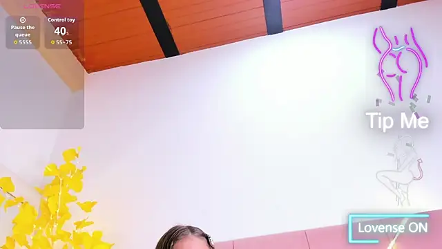 HaleyAmaya online show from April 2026 11:32:02 PM