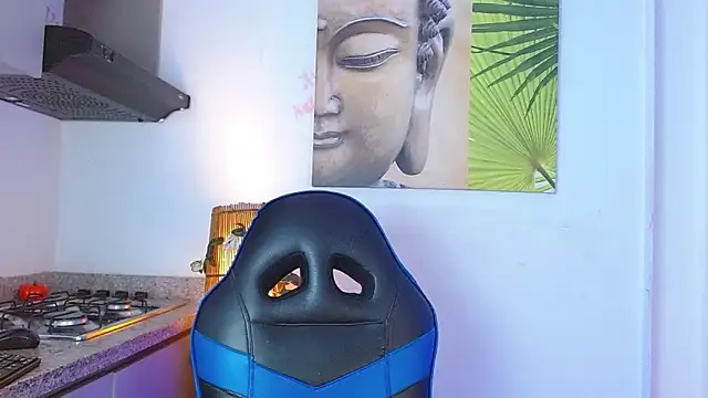 Snapshot of georgina_lulu chatting on December 2024 01:26:02 AM georgina lulu online show from December 2024 01:26:02 AM