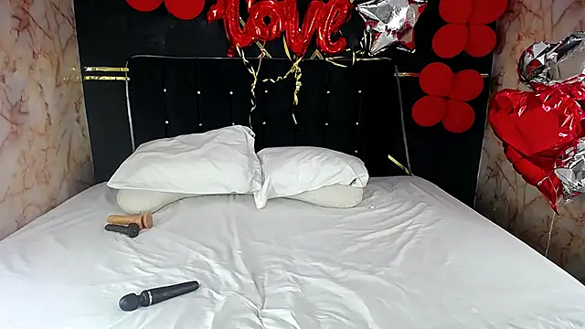 AmandaRobers online show from February 2025 10:06:02 PM