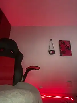 Junihn0 online show from February 2025 04:03:01 PM