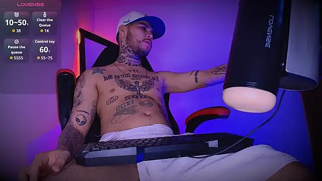 Junihn0 online show from January 2026 07:19:01 PM